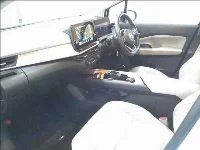 Nissan Aura
