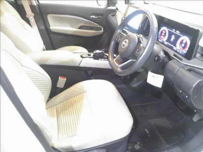 NISSAN AURA
