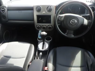 MAZDA VERISA
