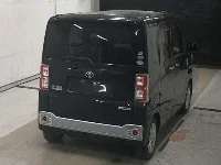 Цена авто Toyota Pixis Mega с аукционов Японии, номер кузова LA700A, пробег 146 000, оценка 4