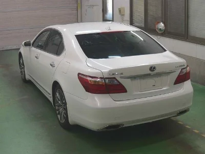 LEXUS LS