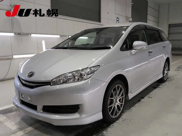 Toyota Wish  с аукциона в Японии