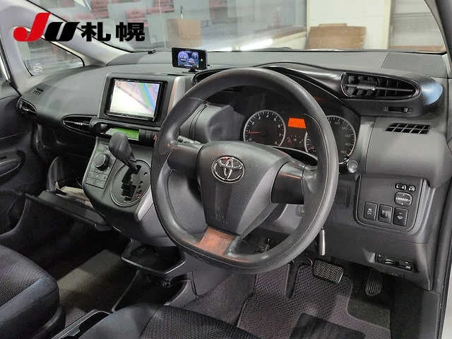 Toyota Wish  с аукциона в Японии