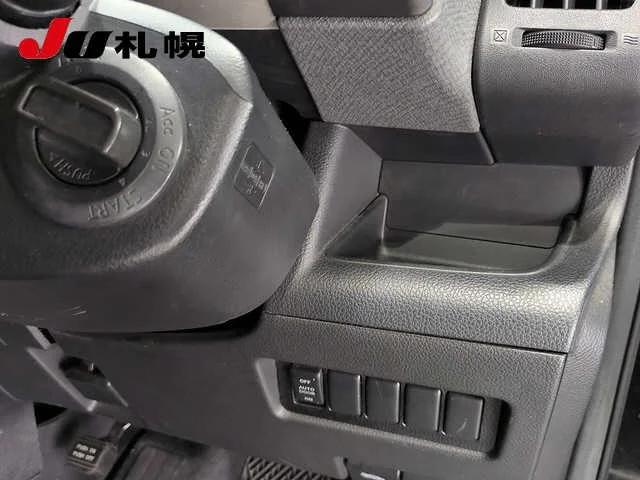Nissan Serena  с аукциона в Японии