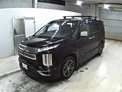 MITSUBISHI DELICA D5