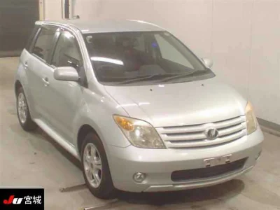 TOYOTA IST