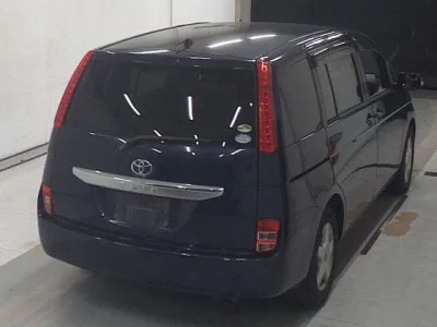 TOYOTA ISIS