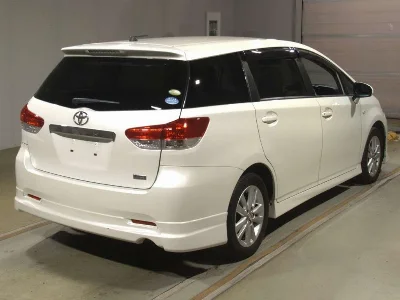 TOYOTA WISH