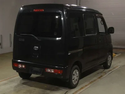 TOYOTA PIXIS VAN