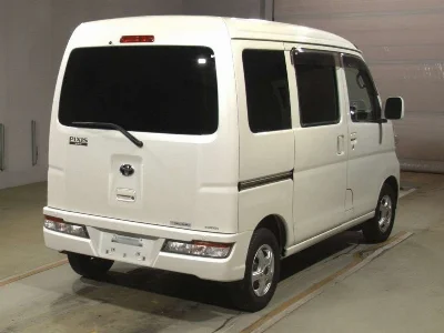 TOYOTA PIXIS VAN
