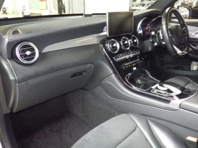 MERCEDES BENZ GLC