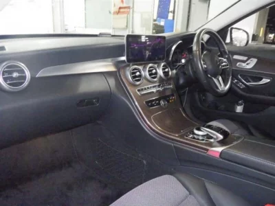 MERCEDES BENZ C CLASS