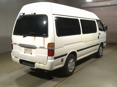 TOYOTA HIACE VAN