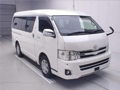 TOYOTA REGIUS ACE VAN