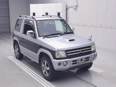 MITSUBISHI PAJERO MINI