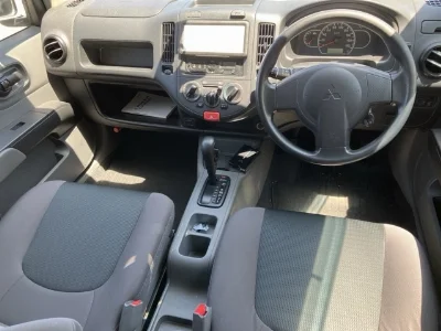 MITSUBISHI LANCER VAN
