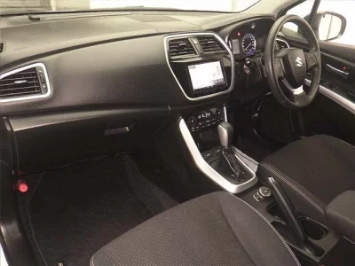 SUZUKI SX-4