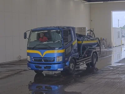 MITSUBISHI FUSO FIGHTER