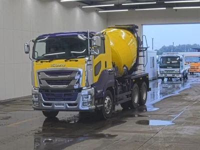 ISUZU GIGA