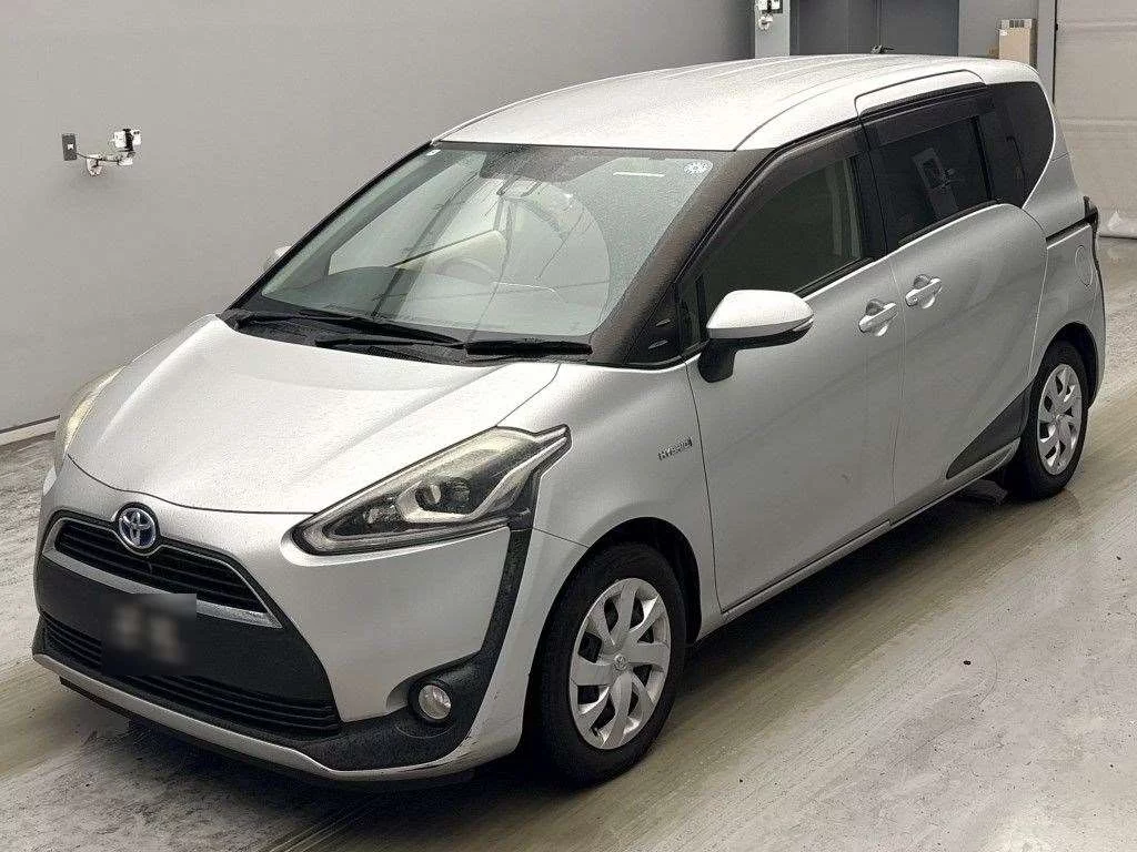 Toyota Sienta 2018