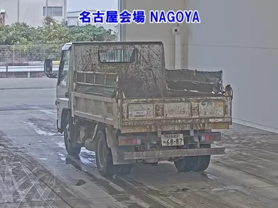MITSUBISHI CANTER