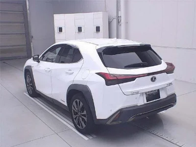 LEXUS UX