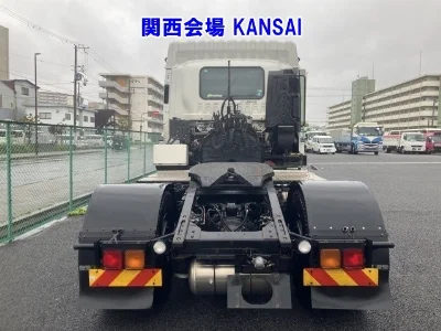 ISUZU GIGA