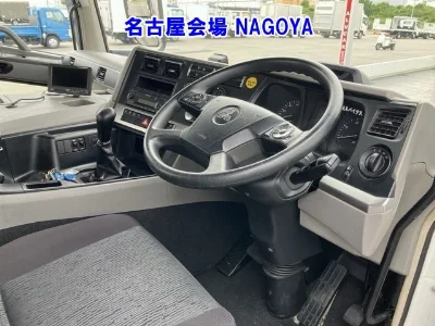 MITSUBISHI FUSO SUPER GREAT