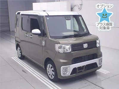 DAIHATSU WAKE