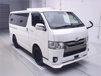 TOYOTA REGIUS ACE VAN