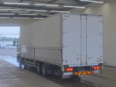 MITSUBISHI FUSO SUPER GREAT