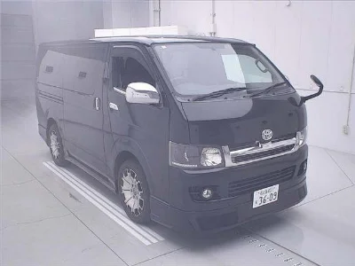 TOYOTA HIACE VAN
