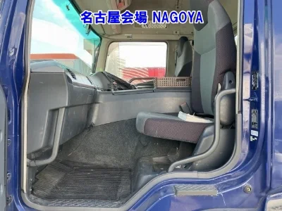 MITSUBISHI FUSO SUPER GREAT