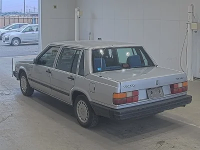 VOLVO 740