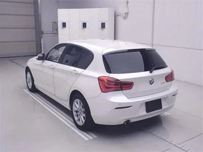 BMW 1 SERIES
