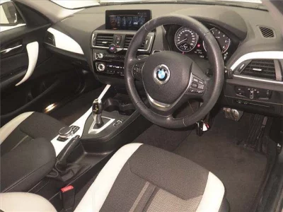 BMW 1 SERIES