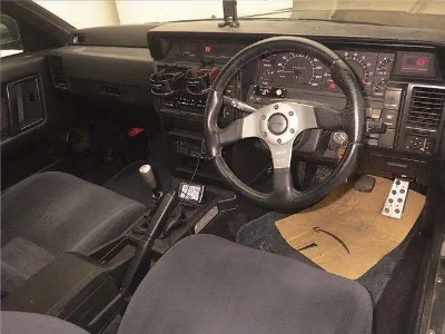 NISSAN SKYLINE