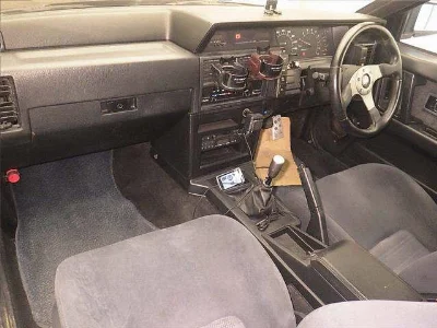 NISSAN SKYLINE