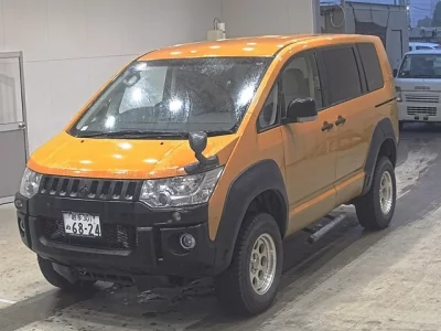 MITSUBISHI DELICA WAGON