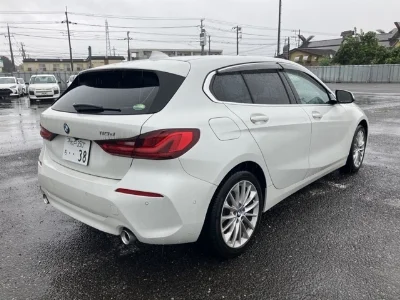 BMW 1 SERIES