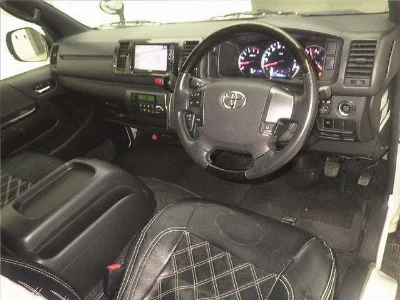 TOYOTA REGIUS ACE VAN