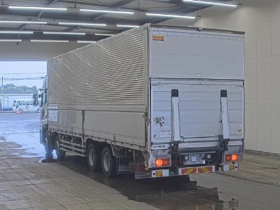 NISSAN DIESEL (UD) QUON
