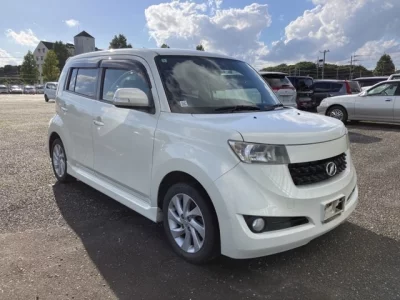 TOYOTA BB