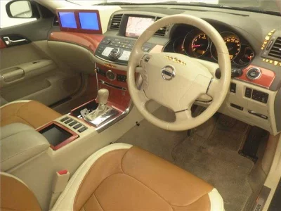 NISSAN FUGA
