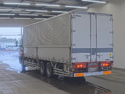 ISUZU GIGA