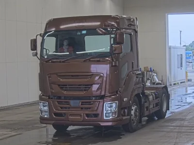 ISUZU GIGA