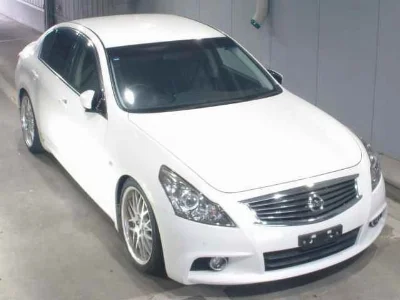 NISSAN SKYLINE