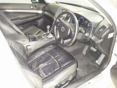 NISSAN SKYLINE