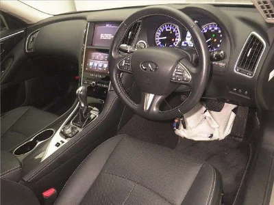 NISSAN SKYLINE