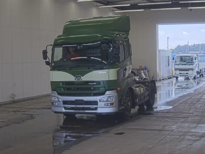 NISSAN UD